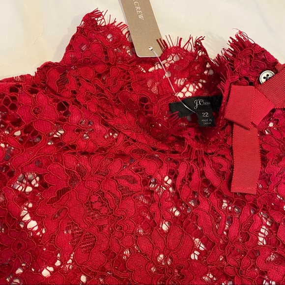 🌸 J. Crew Mockneck top in floral lace - Picture 6 of 9